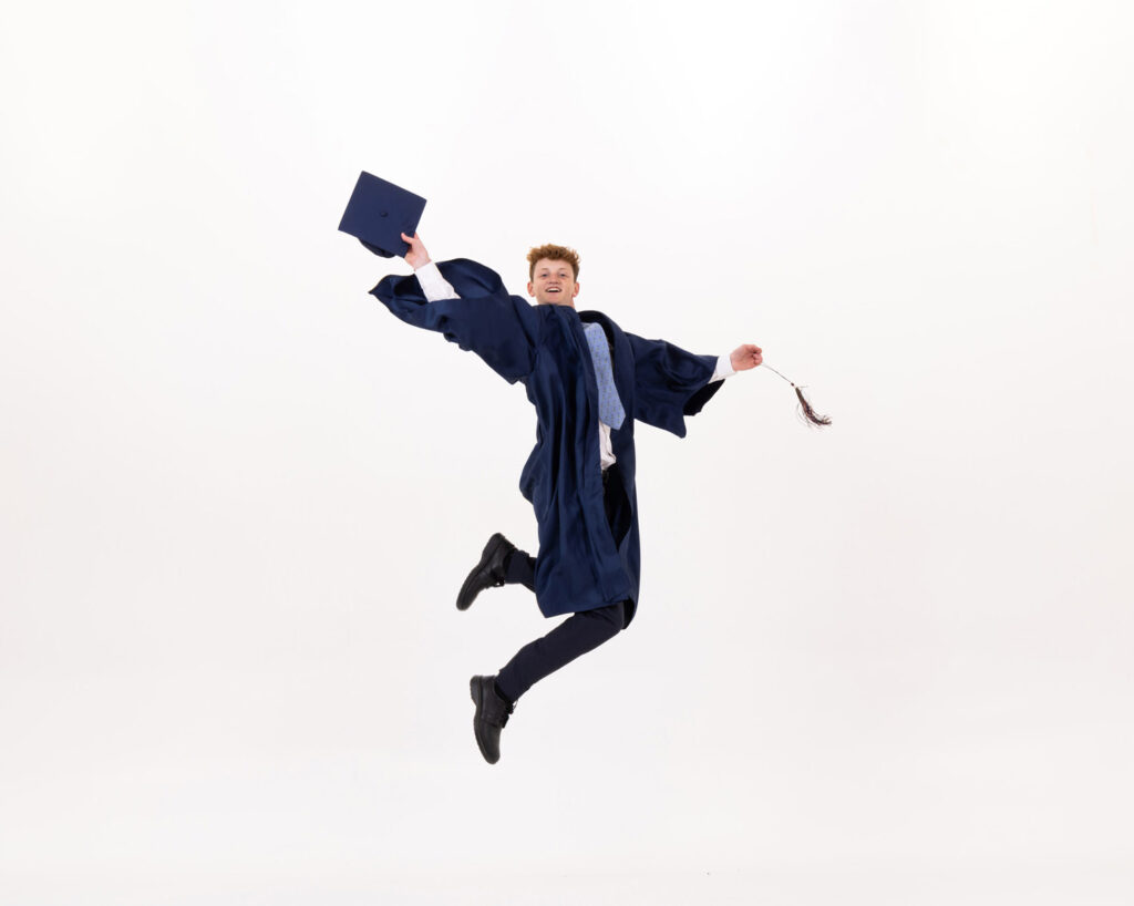 WS Senior Grad 1015
